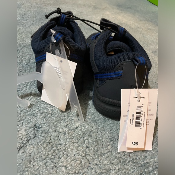 Boys sneakers - Picture 2 of 3